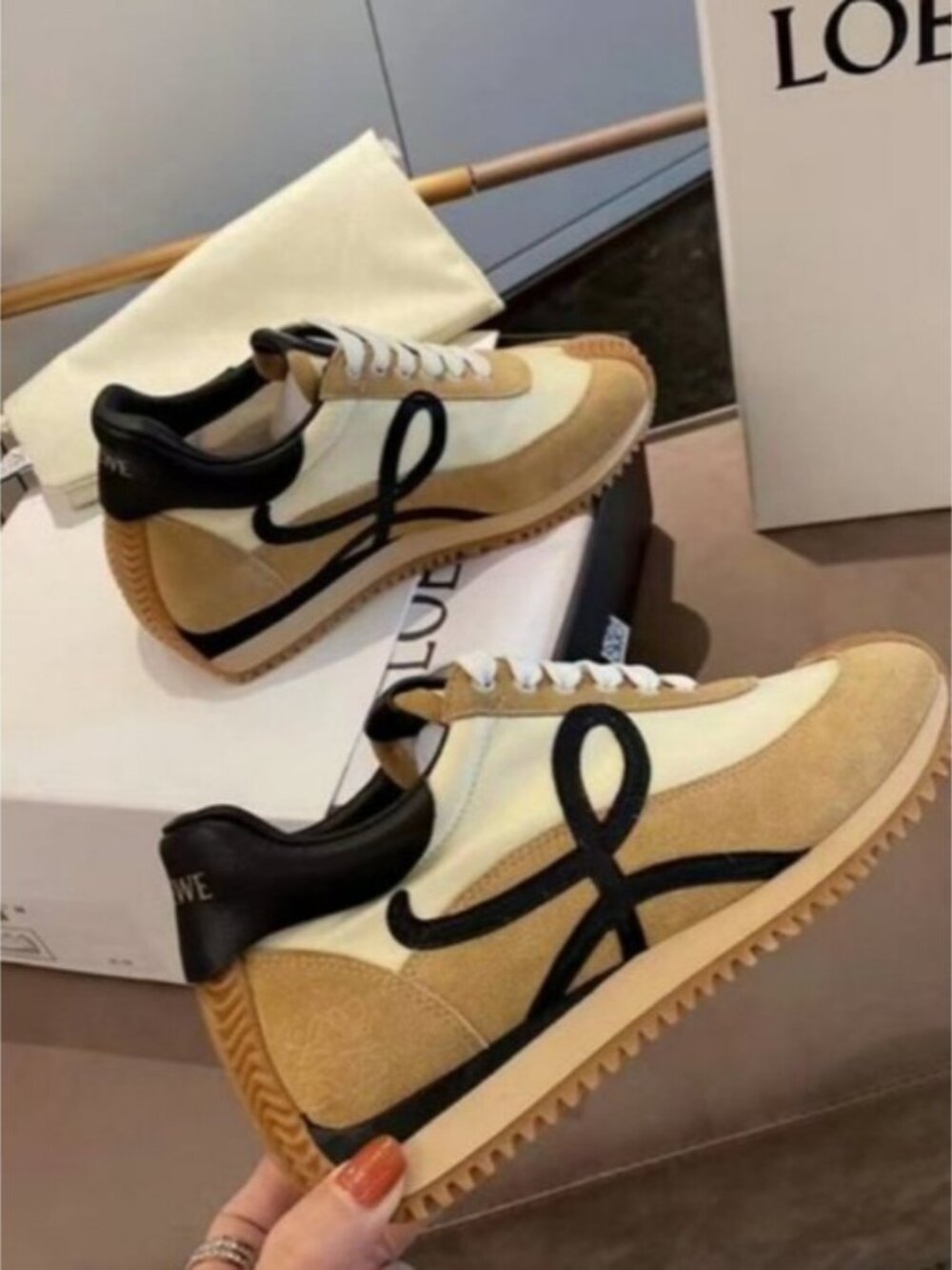 New Loewe Flow Runner Women's Sneakers - Picture 3 of 5